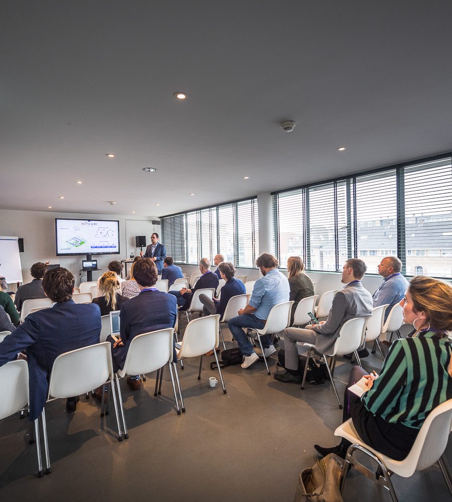 Piet Mondriaan zaal in gebruik tijdens congres in Gooiland